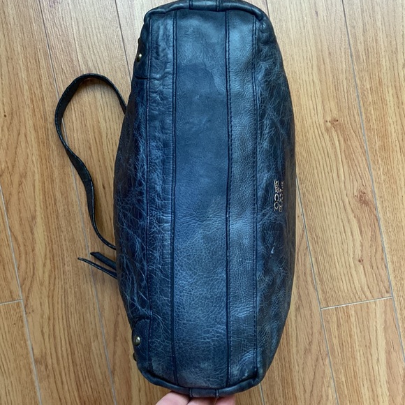 Frye & Co. leather weather worn purse with long and short straps zipper top - Picture 4 of 12